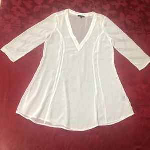 G BY GUESS sheer v-neck Gen Chevron top